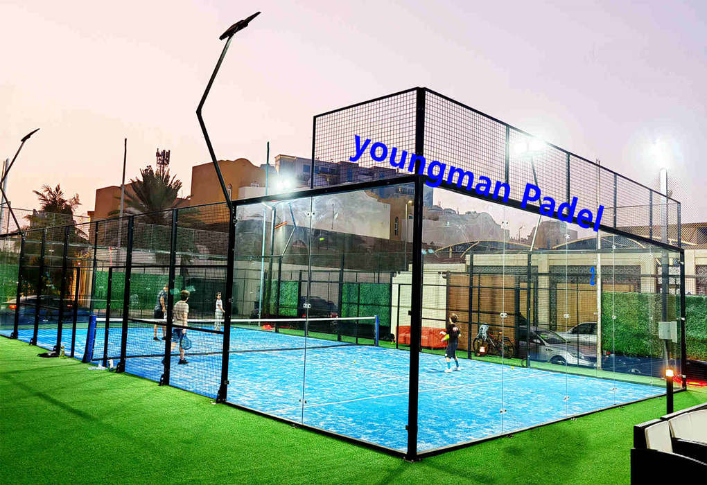 Arábia Saudita - 16 conjuntos de quadras de Padel instaladas