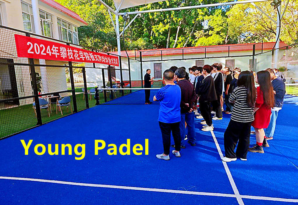 Treinamento de esportes de padel tênis nos campi universitários da China