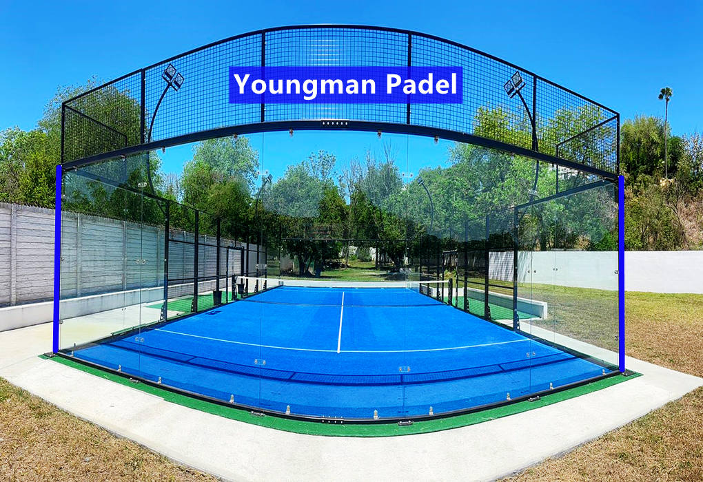 Quadras de Padel com Design Personalizado em Conformidade com a Federação Internacional de Padel